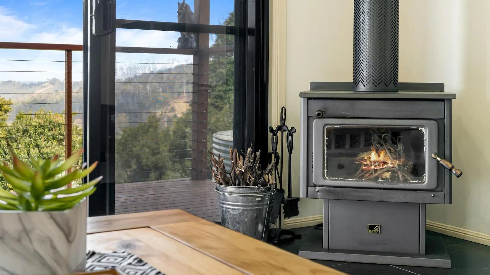 Stella Luna - Luxury Chalet 1 Bedroom Ravensbourne