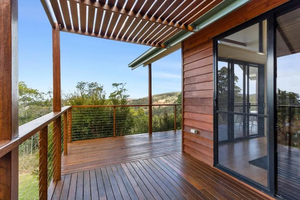 Stella Luna - Luxury Chalet 1 Bedroom Ravensbourne Australia